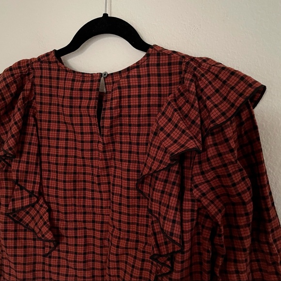 Madewell Ruffle Front Top - Picture 6 of 8